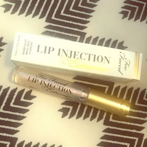 Too Faced Lip Injection Extreme